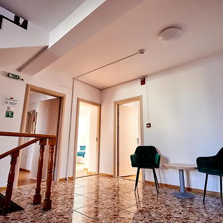 Roxy & Maryo Hotel