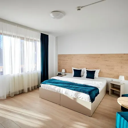 Hotel Roxy & Maryo